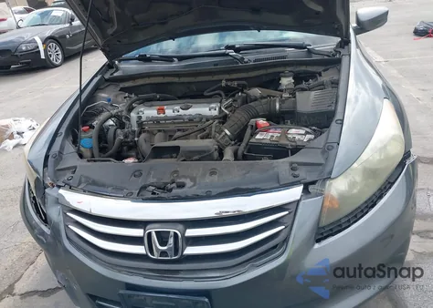 2012 Honda Accord 2.4 Se from USA, damaged, VIN 1HGCP2F64CA048746